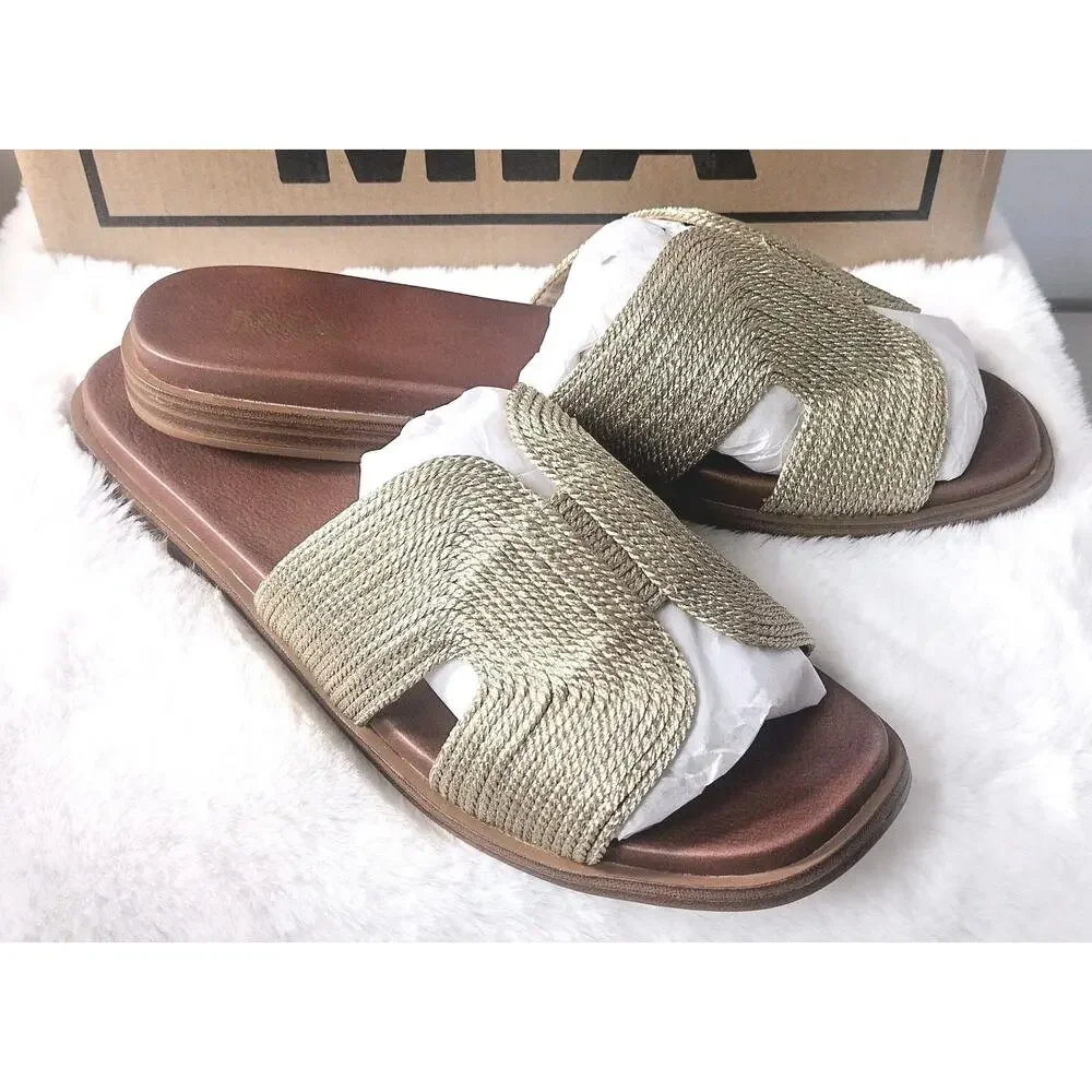 Mia Women's Dia Flat Gold Sandals Size 8M New With Box